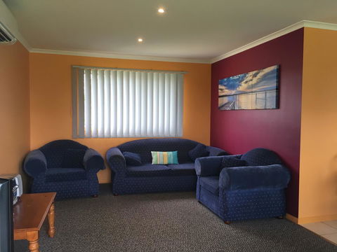 Lakeside At Mallacoota - Schoolies Week Accommodation 25