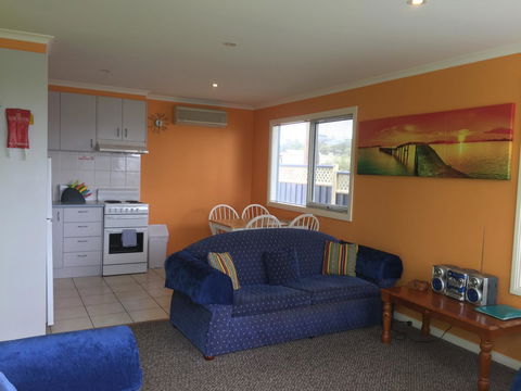 Lakeside At Mallacoota - Schoolies Week Accommodation 4