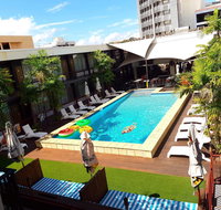 The Cavenagh - Schoolies Week Accommodation