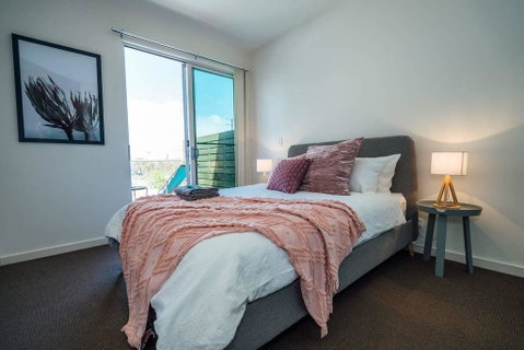The Cove @ New Port-Pool - Spa - Sauna - Gym & More - Schoolies Week Accommodation 2