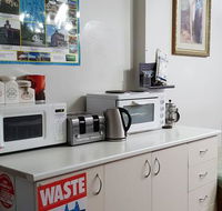 The Eastern Hotel - Schoolies Week Accommodation