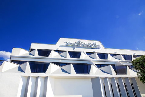 The Esplanade Motel - Schoolies Week Accommodation 0