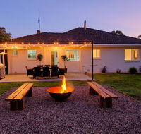The Farmhouse. - Schoolies Week Accommodation