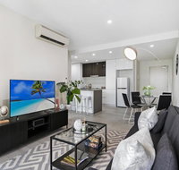 THE HAMILTON I715-L'Abode Accommodation - Schoolies Week Accommodation