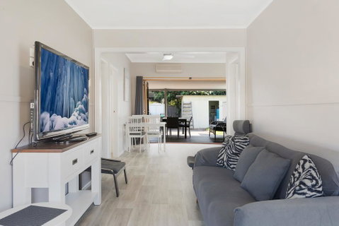 The Inlet Cottage - Schoolies Week Accommodation 2