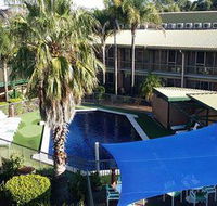 The John Hunter Motel - Schoolies Week Accommodation