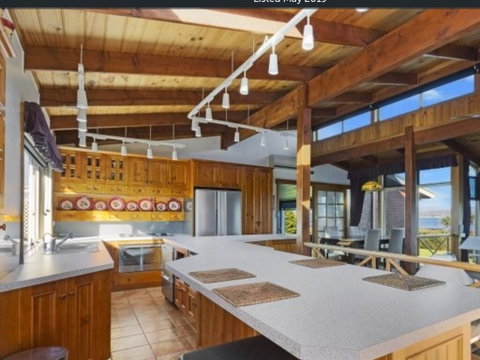 The Lodge - Schoolies Week Accommodation 0