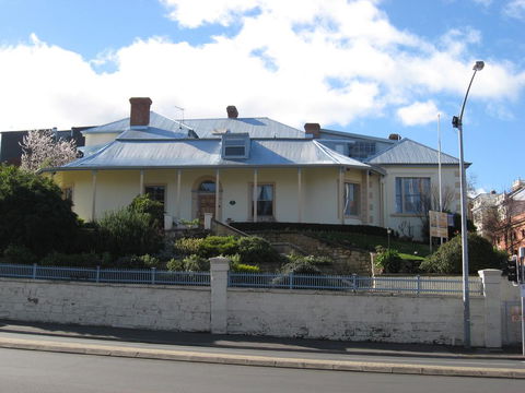 The Lodge On Elizabeth Boutique Hotel - Schoolies Week Accommodation 1