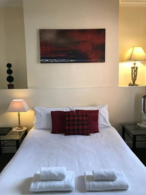 The Mews Motel - Schoolies Week Accommodation 0
