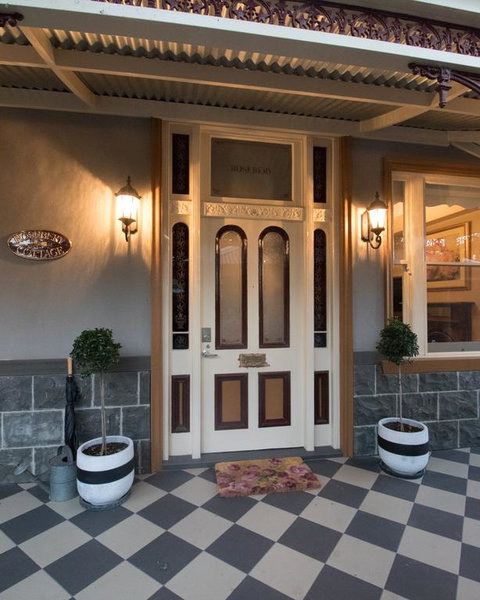 The Oaks Lilydale Accommodation - Schoolies Week Accommodation 3
