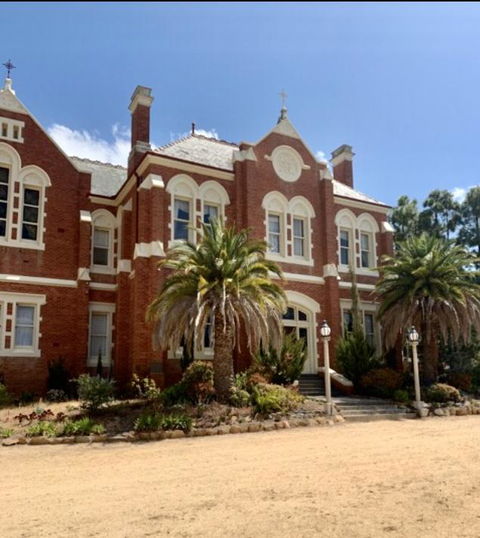 The Old Convent St Arnaud - Schoolies Week Accommodation 3