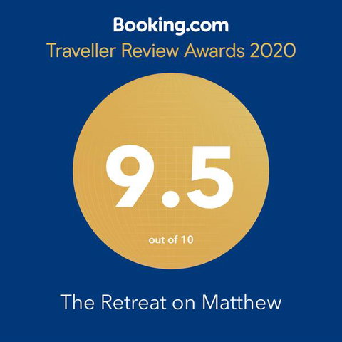The Retreat On Matthew - Schoolies Week Accommodation 3