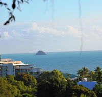 The Sanctuary at Trinity Beach - Schoolies Week Accommodation