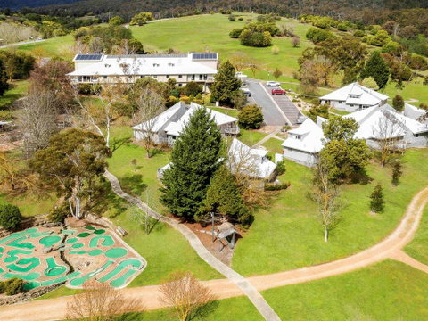 The Sebel Pinnacle Valley - Schoolies Week Accommodation 0