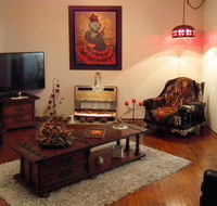 The Spanish Retreat and BnB - 24 Hrs - Schoolies Week Accommodation