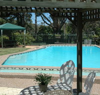 The Tree Motel - Schoolies Week Accommodation