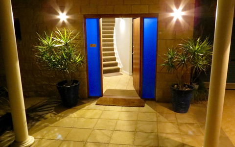 The Wave Oasis SC B&B - Schoolies Week Accommodation 0