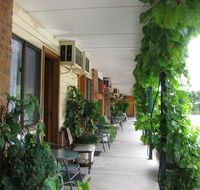 The Wayfarer Motel - Schoolies Week Accommodation