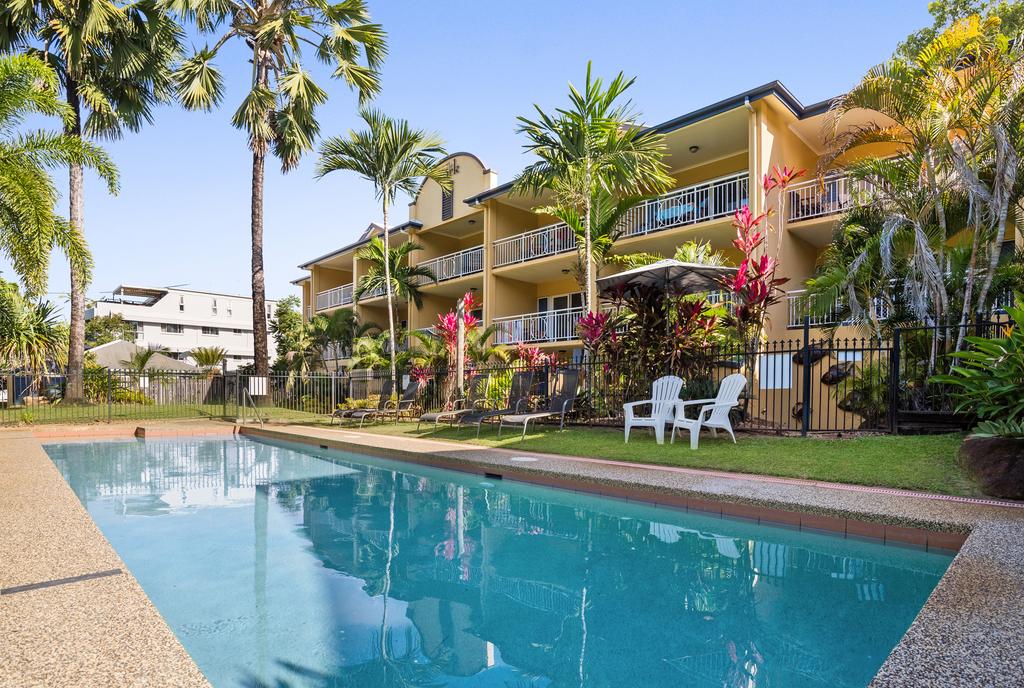 Machans Beach QLD Schoolies Week Accommodation