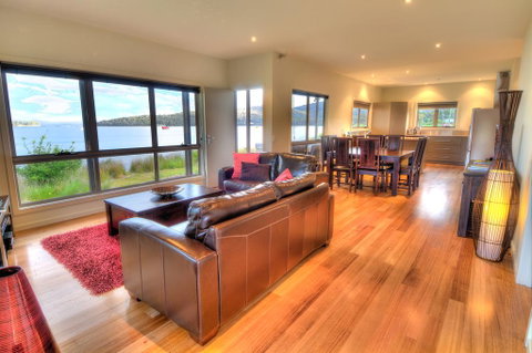 Tides Reach - Schoolies Week Accommodation 0