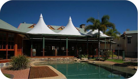 Tinaroo Lake Resort - Schoolies Week Accommodation 1