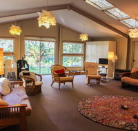 Tomah Retreat - Relax  Heal at UNWIND - Schoolies Week Accommodation