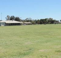 Tooleybuc Country Roads Motor Inn - Schoolies Week Accommodation