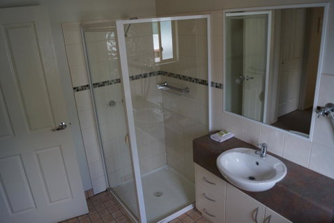Tooleybuc River Retreat Villas - Schoolies Week Accommodation 3