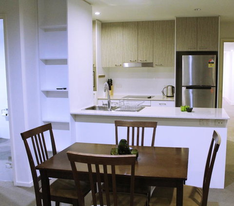 Tranquil, Relaxing Forrest Style Apartment - Braddon CBD - Schoolies Week Accommodation 1