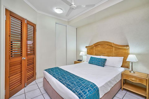 Trinity Beach Club Holiday Apartments - Schoolies Week Accommodation 2
