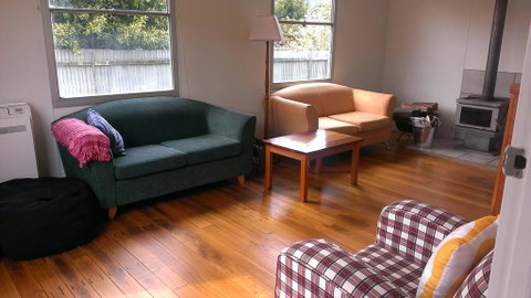 Tullah HideAway - Schoolies Week Accommodation 3