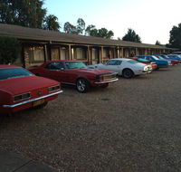 Tumut Valley Motel - Schoolies Week Accommodation