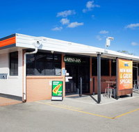 Upper Ross Hotel - Schoolies Week Accommodation