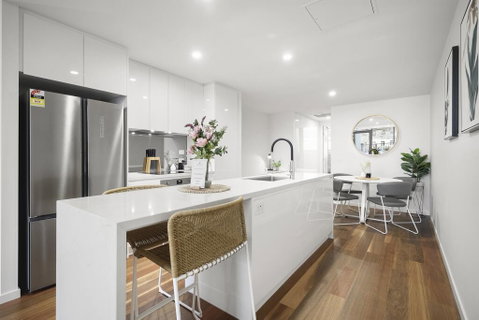 Urban Rest - Founders Lane - Schoolies Week Accommodation 0