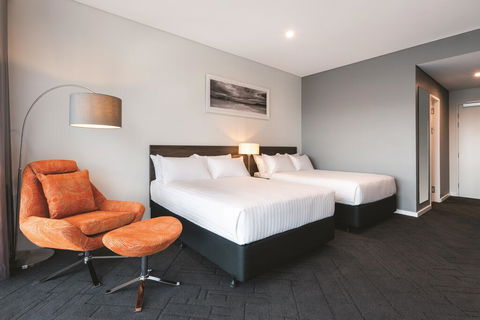 Vibe Hotel Subiaco Perth - Schoolies Week Accommodation 3
