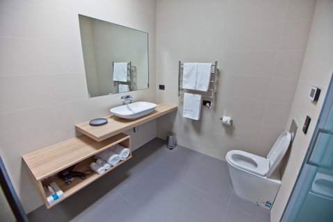 Waterfront Apartments - Schoolies Week Accommodation 2