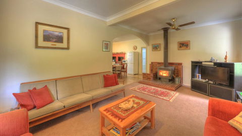 Aspens Springs Farmstay - Schoolies Week Accommodation 15