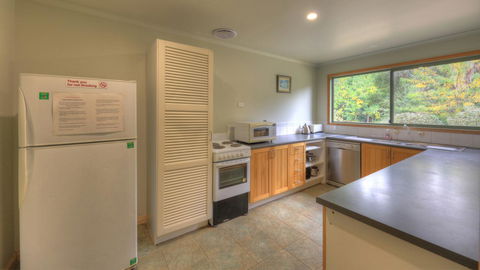 Aspens Springs Farmstay - Schoolies Week Accommodation 3