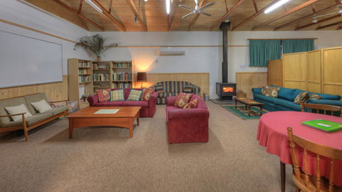 Aspens Springs Farmstay - Schoolies Week Accommodation 9