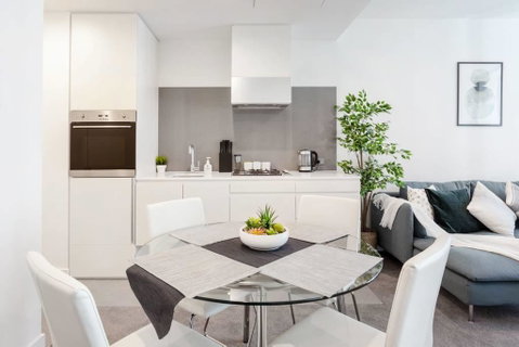 Southbank CityView 2BR Apartment On Clarendon - Schoolies Week Accommodation 8