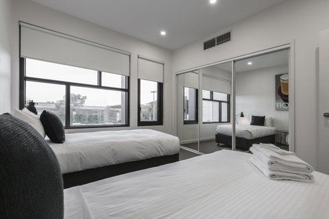 South Wharf Melbourne - Schoolies Week Accommodation 44