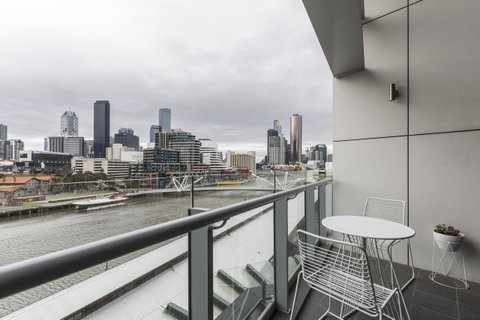 South Wharf Melbourne - Schoolies Week Accommodation 2