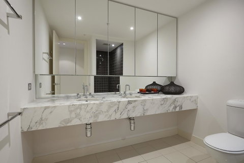 Melbourne Luxury Collection - Schoolies Week Accommodation 29