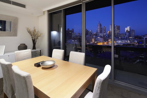 Melbourne Luxury Collection - Schoolies Week Accommodation 6