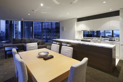 Melbourne Luxury Collection - Schoolies Week Accommodation 3