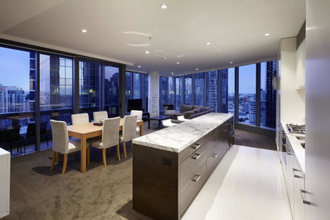 Melbourne Luxury Collection - Schoolies Week Accommodation 9
