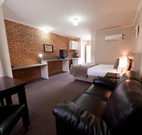 National Hotel Complex Bendigo - Schoolies Week Accommodation