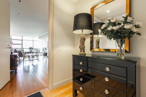 Great Southbank 2 Bedroom Netflix*WIFI*Parking - Schoolies Week Accommodation 17