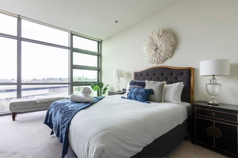 Great Southbank 2 Bedroom Netflix*WIFI*Parking - Schoolies Week Accommodation 0