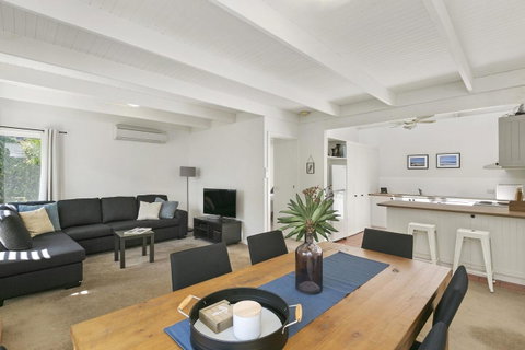 Mysa Anglesea Sleeps 7 WiFi SmartTV Cafes Shops - Schoolies Week Accommodation 4